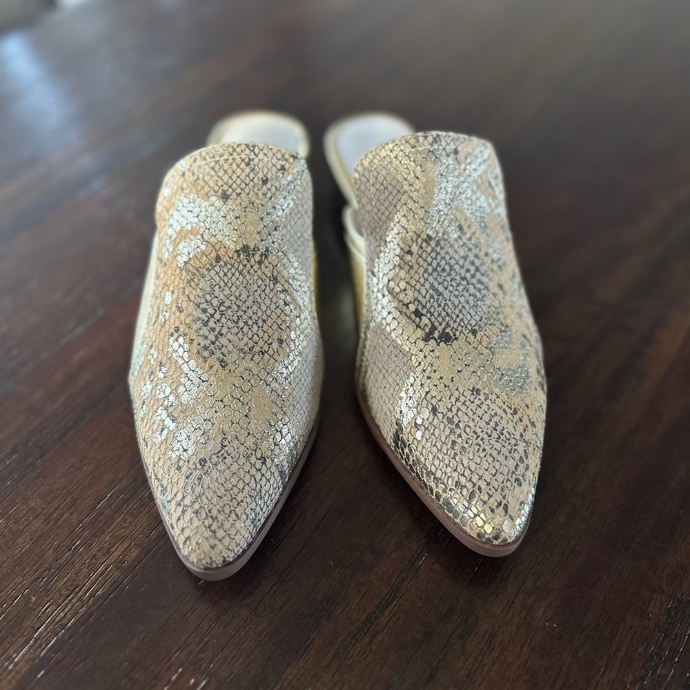 42 Gold Rue Leather Loafer Mule Snake Metallic sz 9 - Picture 3 of 7